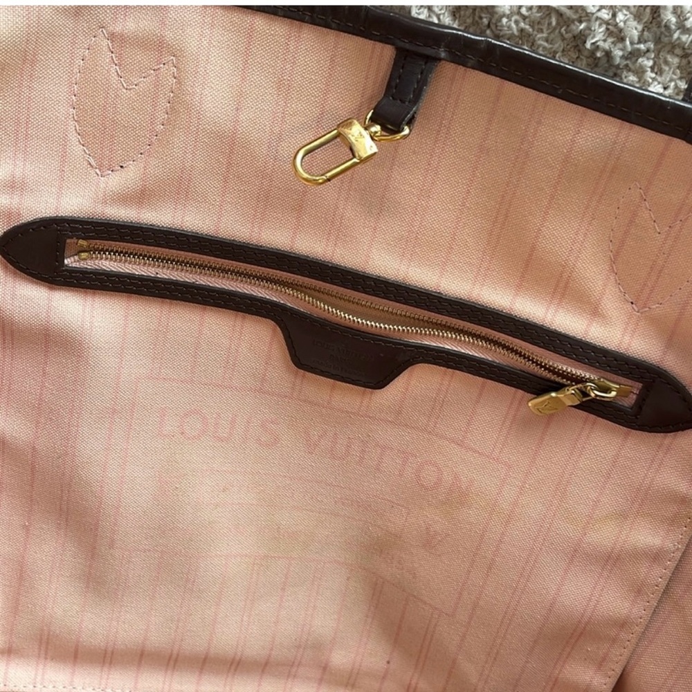 ❤️FINAL PRICE DROP❤️ Louis Vuitton Neverfull MM Tote – Damier Ebene - Picture 4 of 8